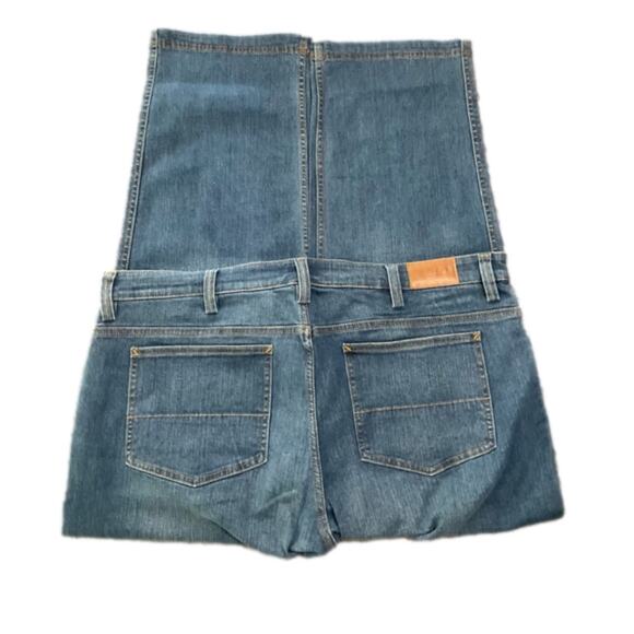 Kirkland Signature Men’s Jeans Blue Classic Stretch Denim Size 42 X 29 NWT - Picture 5 of 12